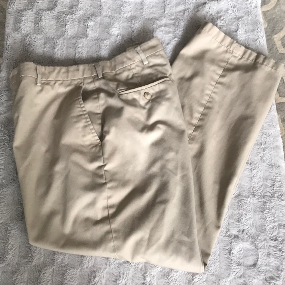 5/$25 Men’s 36”x 32” khakis